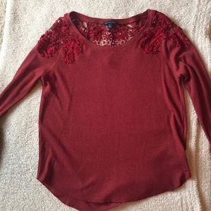 American Eagle lace long sleeve